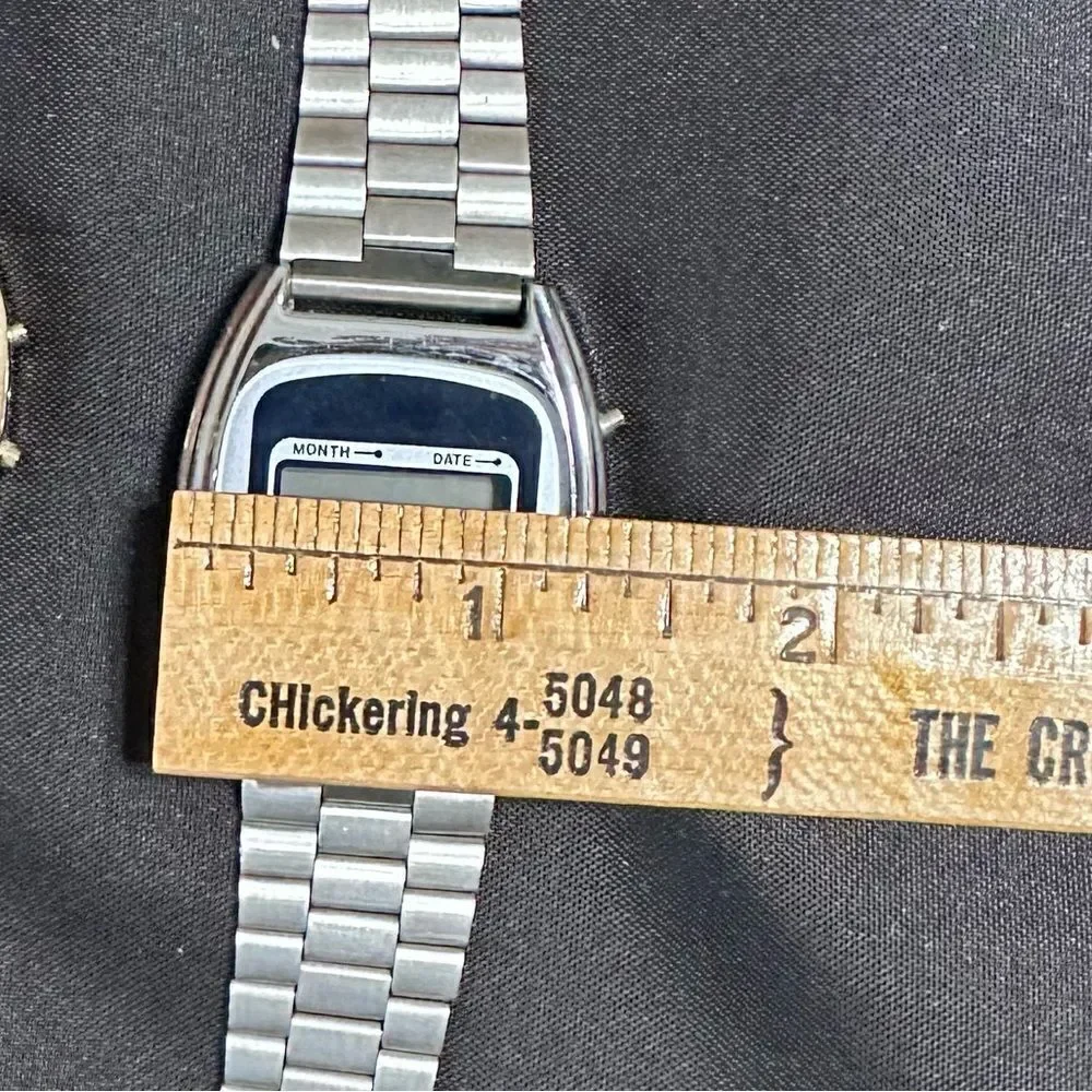 Vintage Medana Retro 80s Men’s Silver Tone and Blue Digital Watch